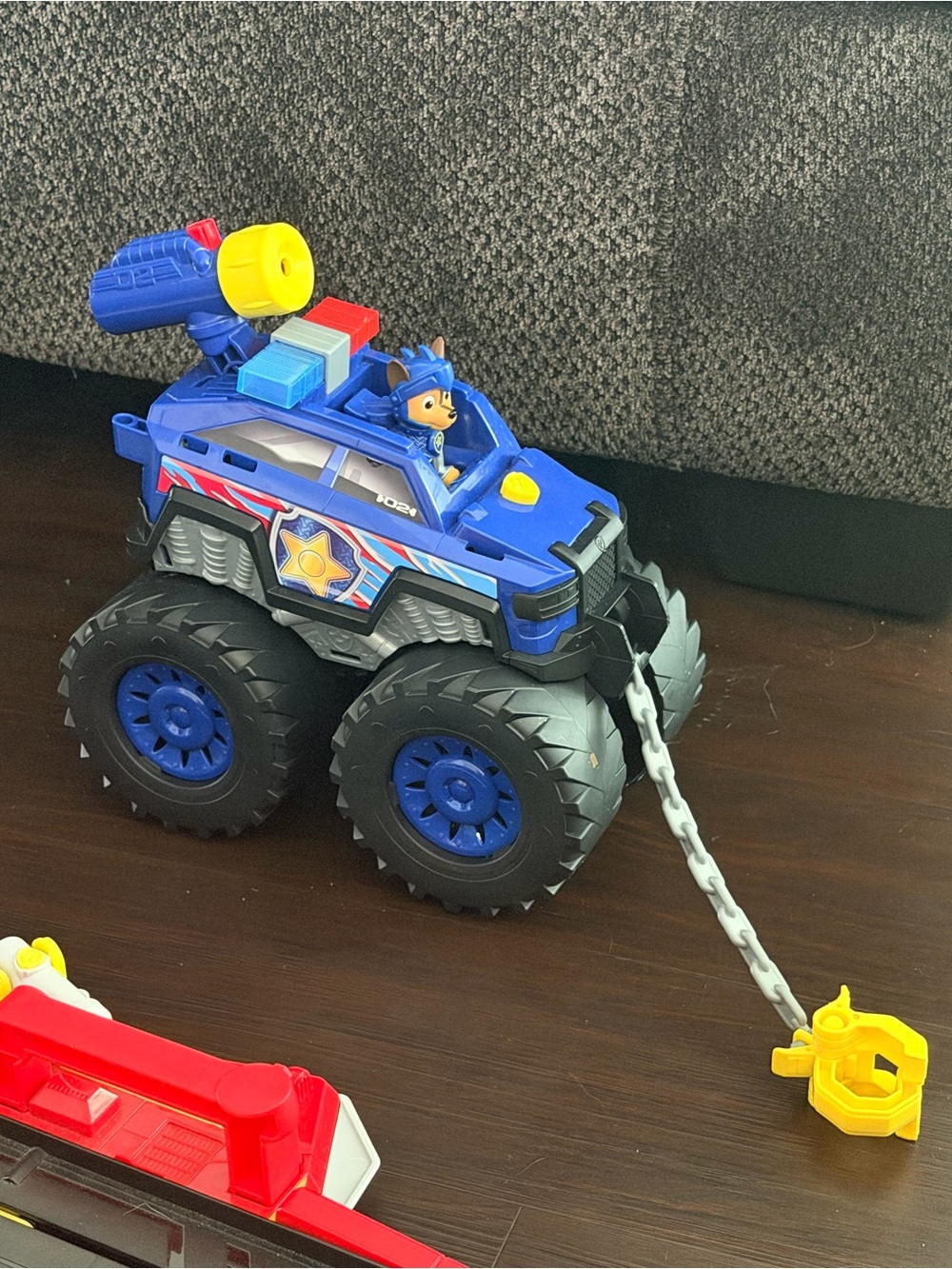 Paw Patrol Jumbo Monster Truck Police Chase